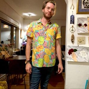 Chubbies Pineapple Hawaiian Shirt Small 🍍🌺